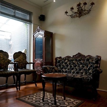 Amanda Home Stay Тайнань Экстерьер фото